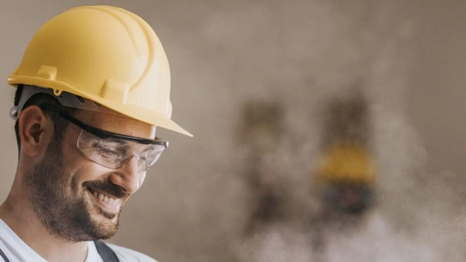 Atradius construction workers